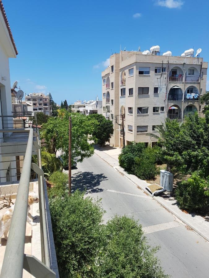 Kerynia Apartments Пафос Екстериор снимка