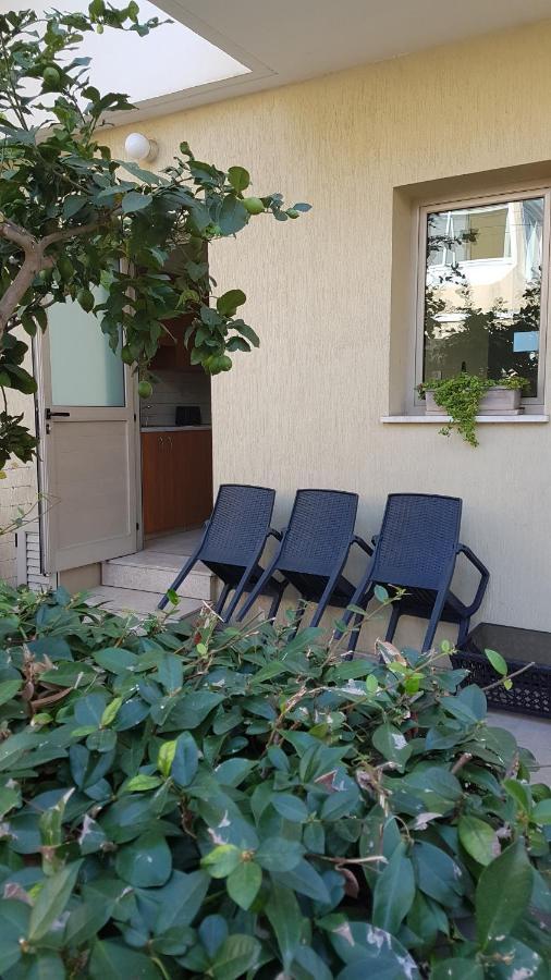 Kerynia Apartments Пафос Екстериор снимка