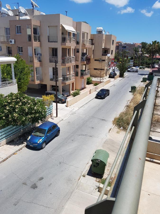 Kerynia Apartments Пафос Екстериор снимка