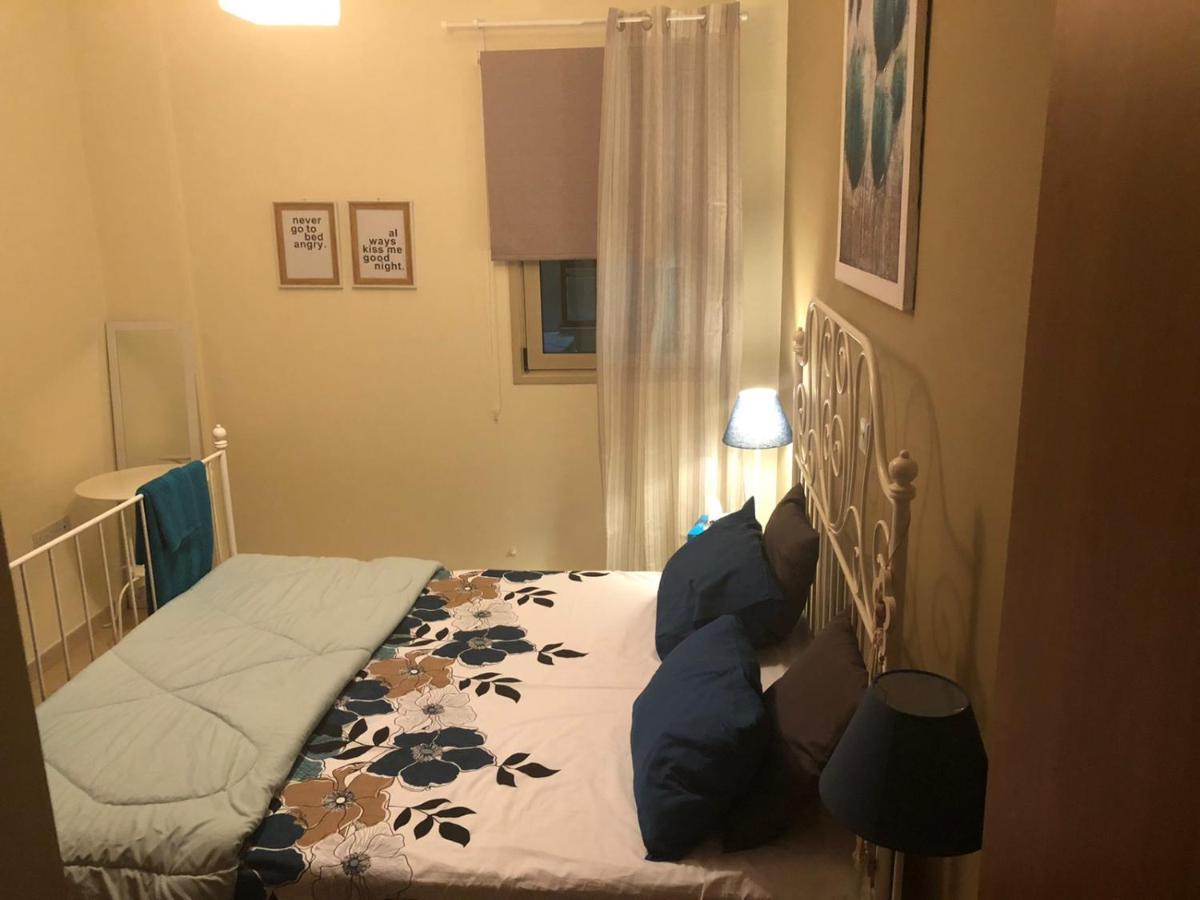 Kerynia Apartments Пафос Екстериор снимка